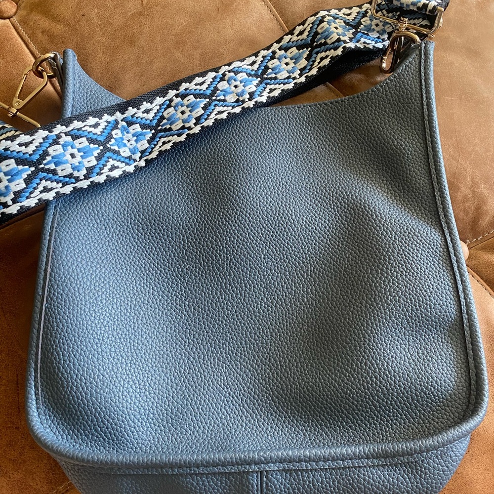 Ahdorned Crossbody Messenger Bag View 2